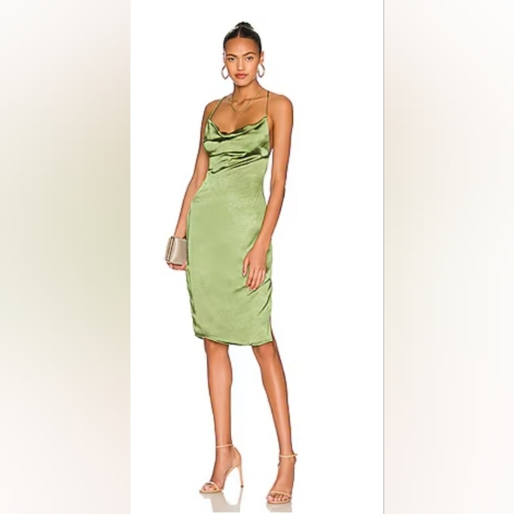 Billie Drape Midi Dress by superdown